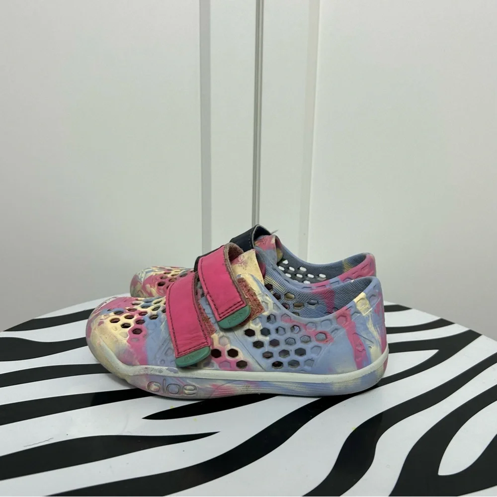 Plae marble perforated pink purple Colorful Kids Shoes with Velcro Straps 11c